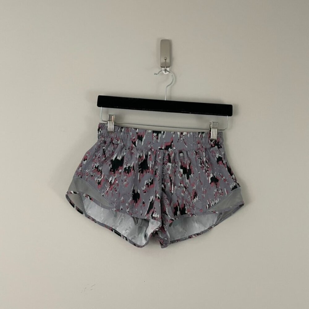 Lululemon Hotty Hot Short II Floral Flux Multi/Raceway Grey Size 6
